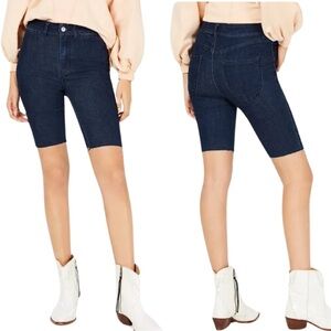 FREE PEOPLE “So Chic” High Rise Denim Biker Shorts Raw Hem Stretch
